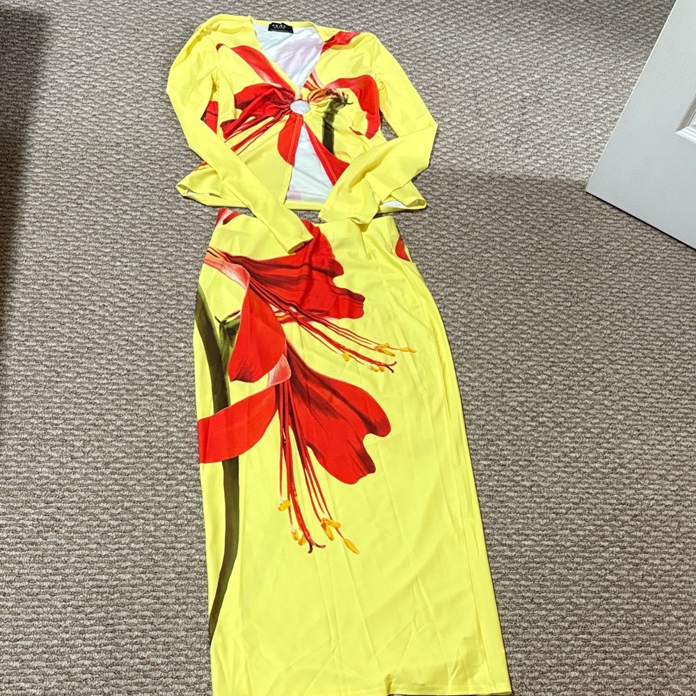 AKIRA Yellow and Red Floral Long Sleeve Set